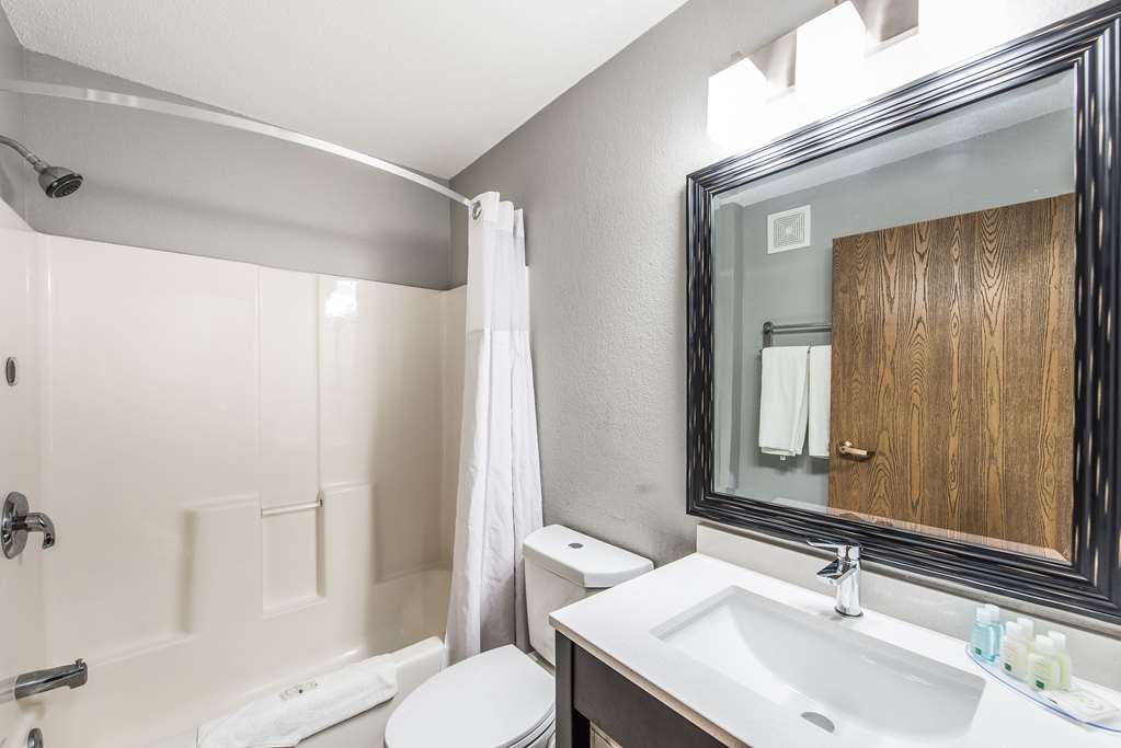 Quality Inn Owatonna Near Medical Center - photo 14