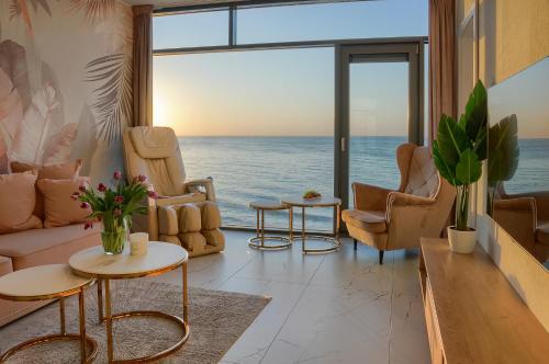 Apartament Nadmorski Luksus Boulevard — 4-Star Luxury Hotel in Ustronie Morskie, Poland