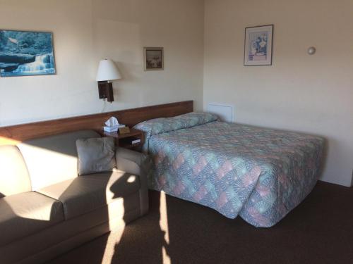 Crystal Sands Motel - photo 6