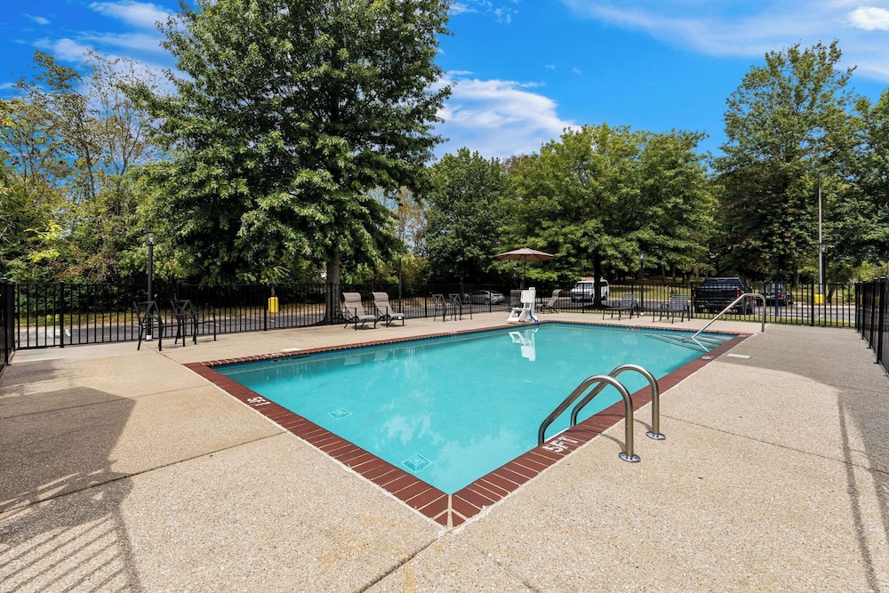 Clarion Pointe Franklin Nashville Area - photo 26