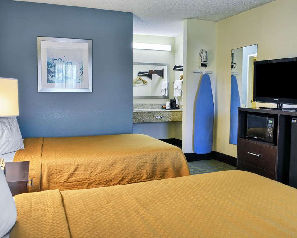 Quality Inn Thornburg - photo 20