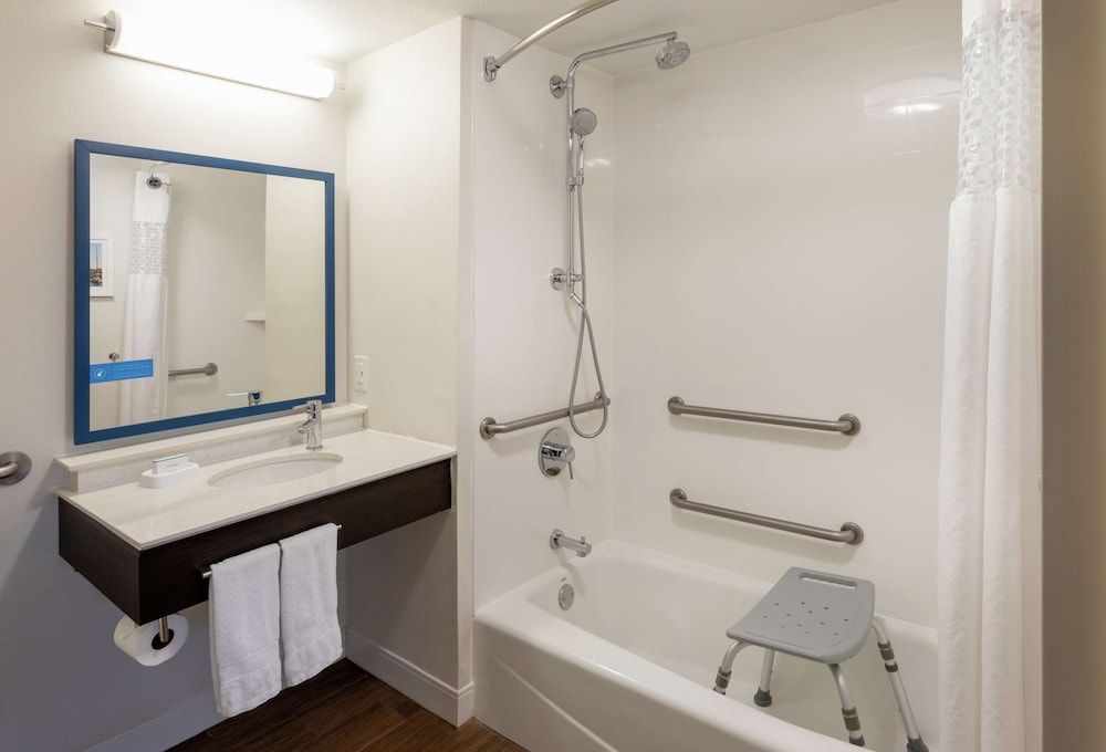 Hampton Inn by Hilton Minneapolis Eagan - photo 23