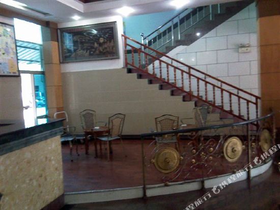 Wangyijia Business Hotel — hotel in Donghe