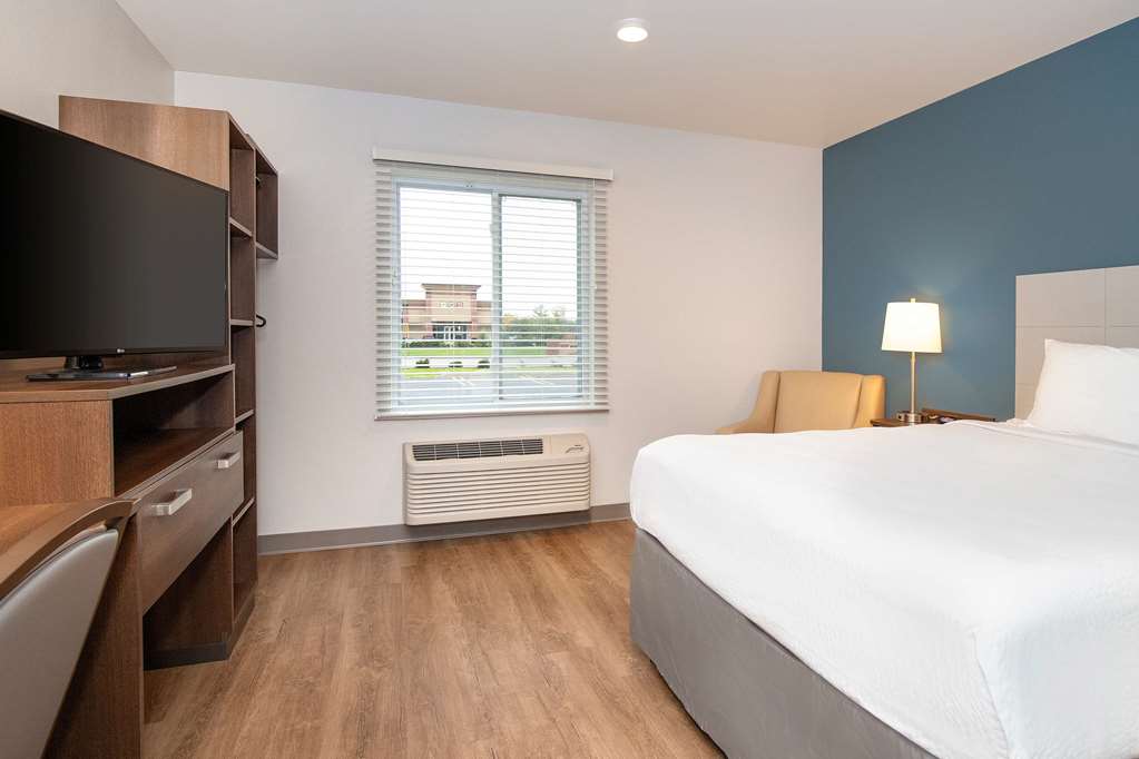 WoodSpring Suites Carol Stream Chicago - photo 9