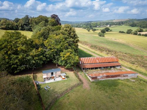 Romantic Shepherds Hut Devon with outside bath — hotel in Crediton