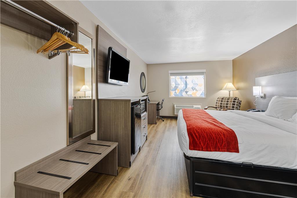 SureStay Plus Hotel by Best Western Kearney Liberty North - photo 14