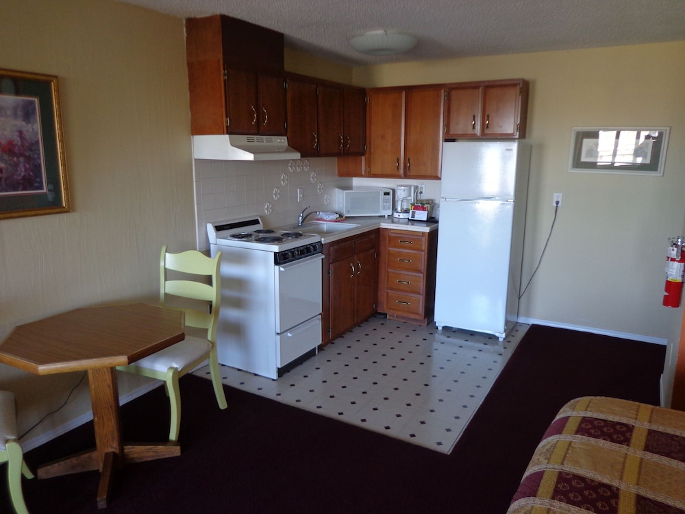 Ocean Shores Inn & Suites - photo 12