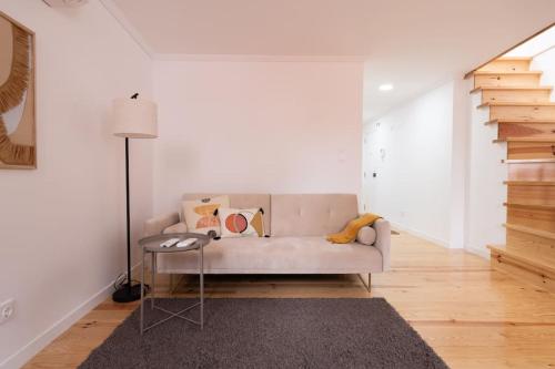 Cozy Bohemian Duplex Lemon — 4-Star Luxury Hotel in Lisbon, Portugal