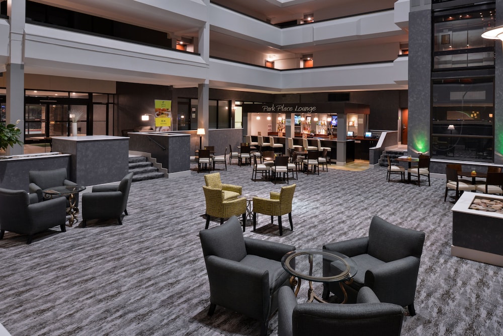 Holiday Inn Hotel & Suites Beaumont Plaza by IHG - photo 19