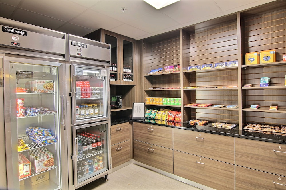 Holiday Inn Express Fargo West Acres by IHG - photo 65