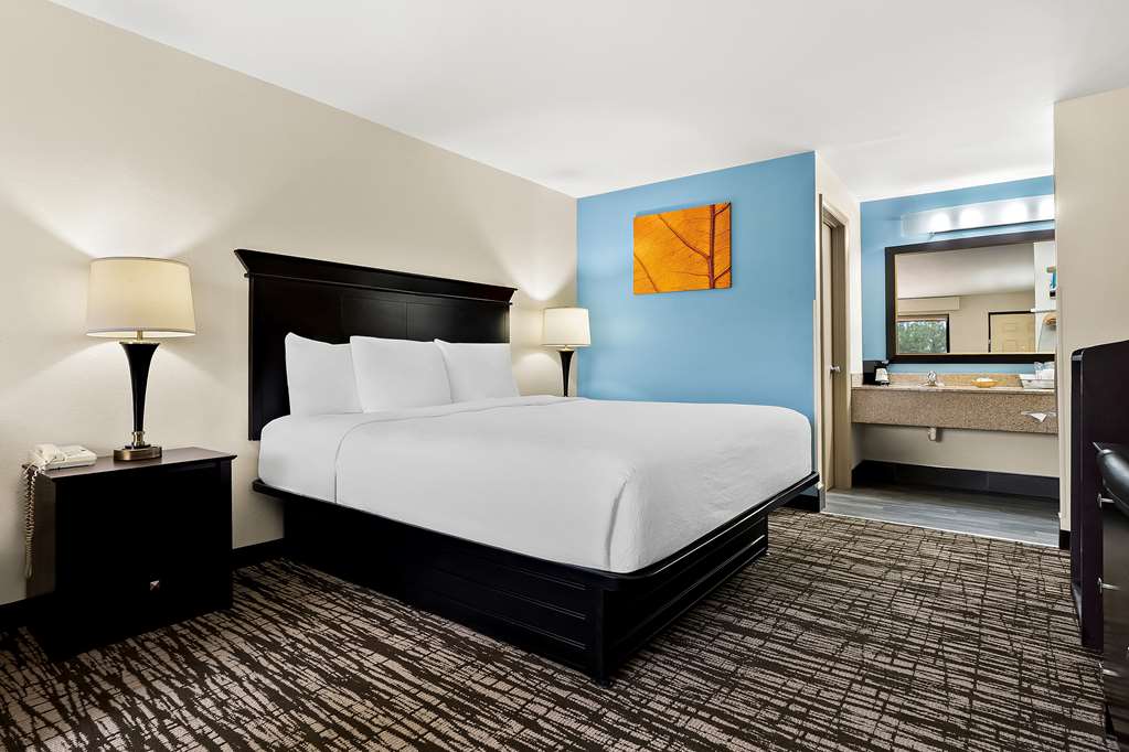Best Western Greenville Inn - photo 18