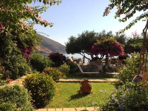 Waterside Apartments — 4-Star Luxury Hotel in Kefalonia, Greece