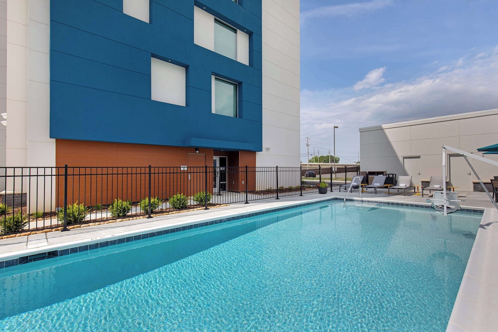 Hampton Inn by Hilton Albertville - photo 15