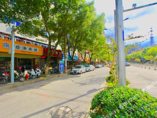 Jingji Hotel - last minute hotel in Jiaxing