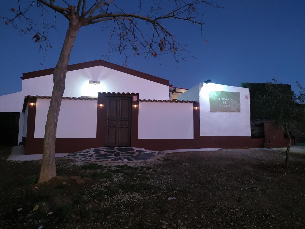 Casa Rural Vut El Rincon de Eulogio — 4-Star Luxury Hotel in Porzuna, Spain