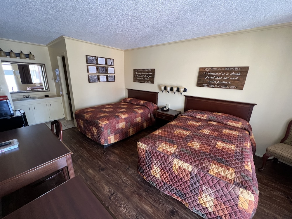 Yellow Diamond Inn - photo 8