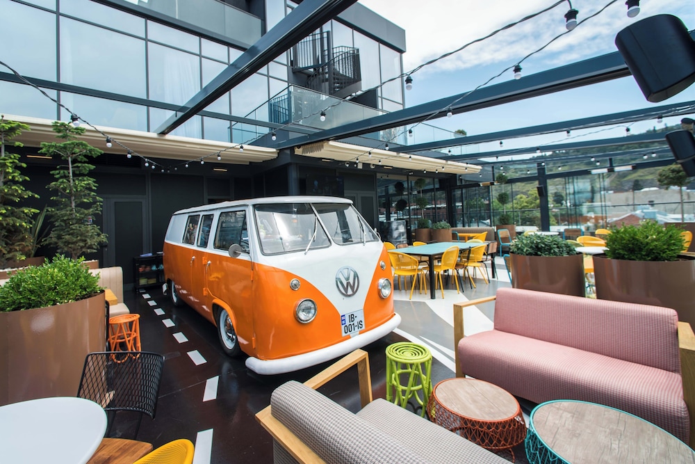 מזון ומשקאות