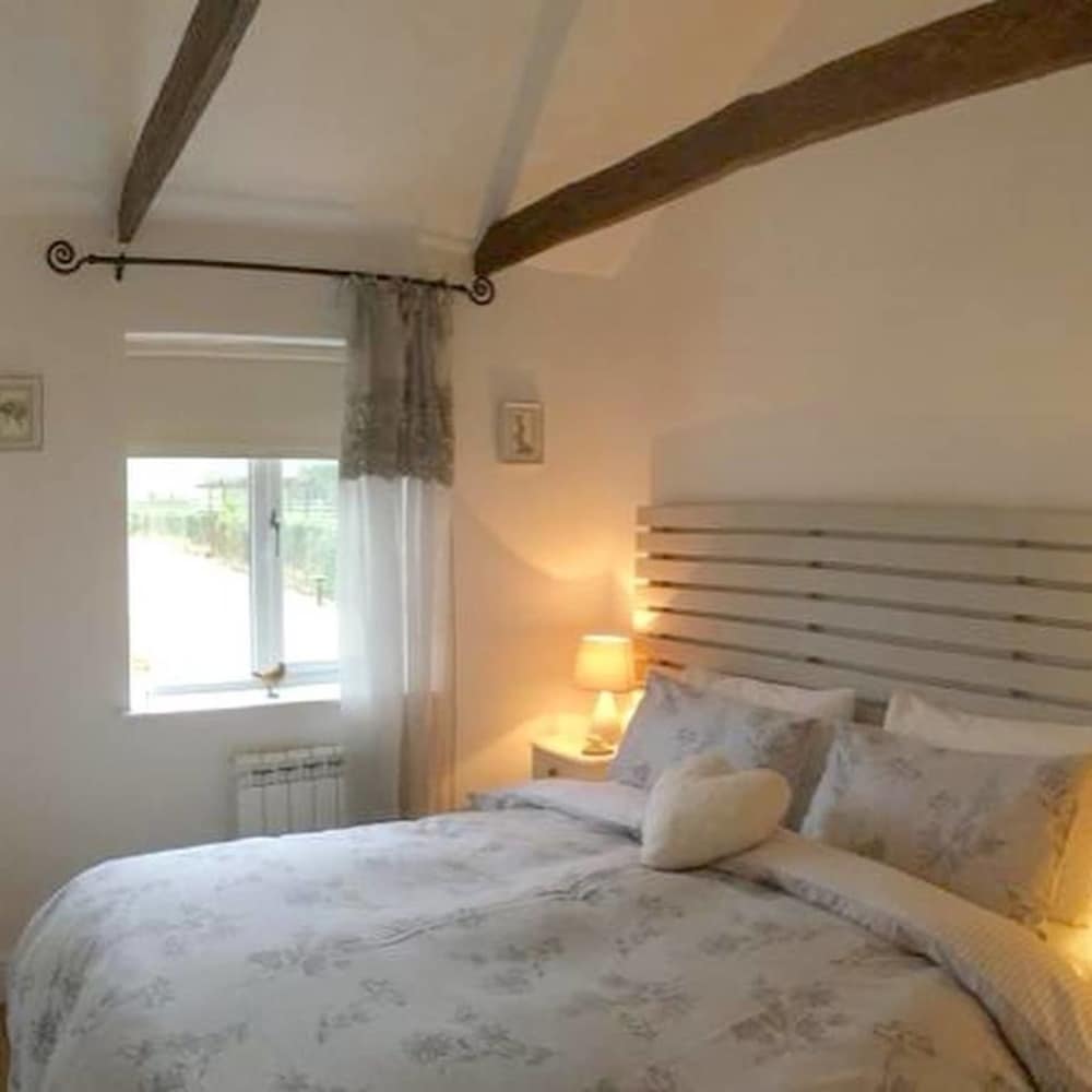 Stable Oak Cottages in Maidstone, United Kingdom
