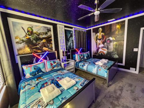 5BR Villa with Game Room and Spa 12 Min to Disney — 4-Star Luxury Hotel in Kissimmee, United States