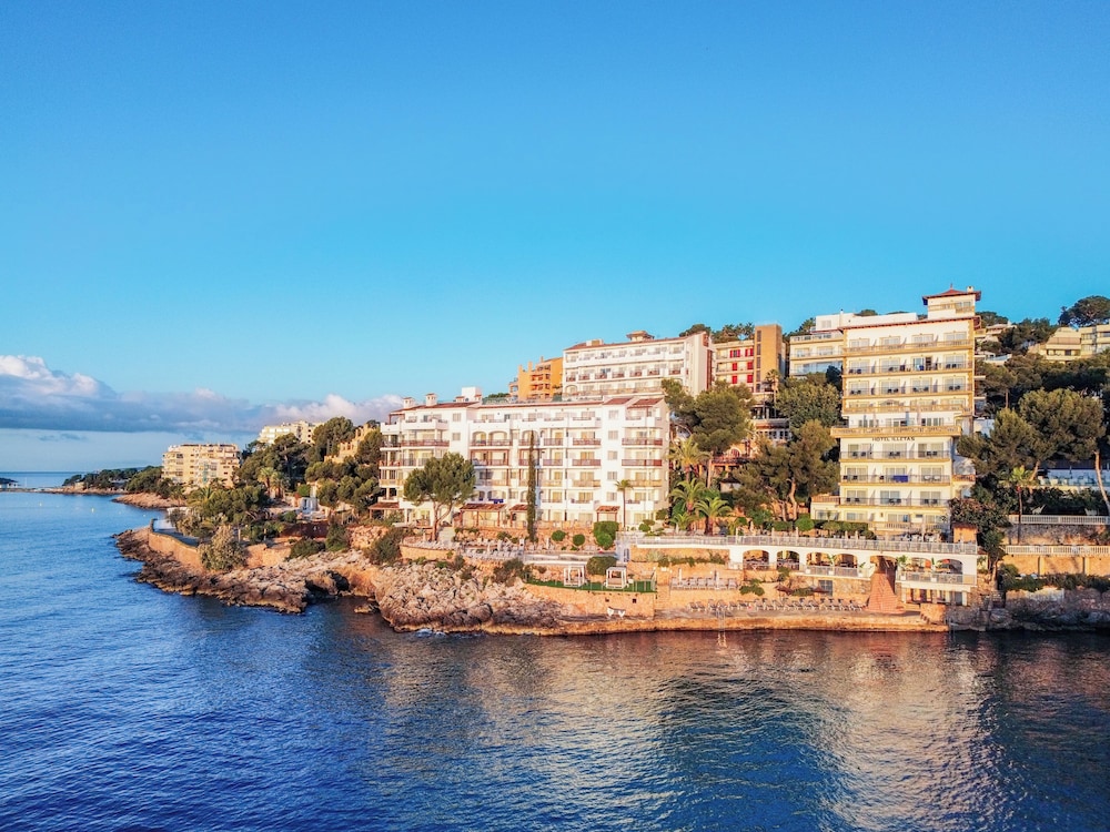 Hotel Roc Illetas & Spa — 4-Star Luxury Hotel in Calvia, Spain