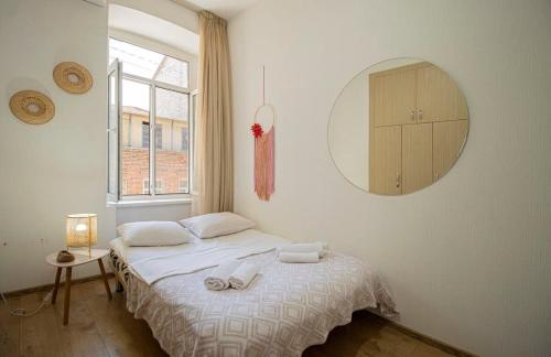 Cozy Studio Apartment In the Center By Wehost