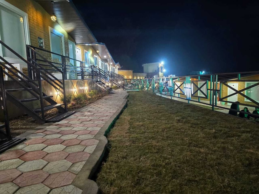 Nature On The Rocks - carbon neutral hotel in Rishikesh