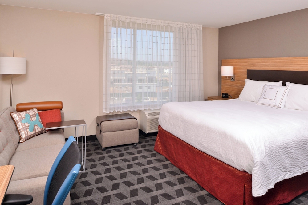 TownePlace Suites by Marriott Ontario Chino Hills - photo 10