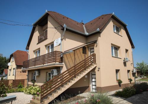 Madison Vendégház 2 — hotel in Kisvarda