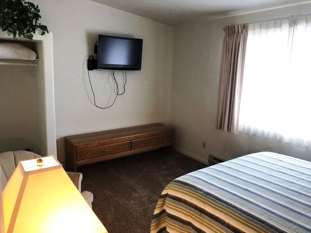 Bristlecone Motel - photo 15