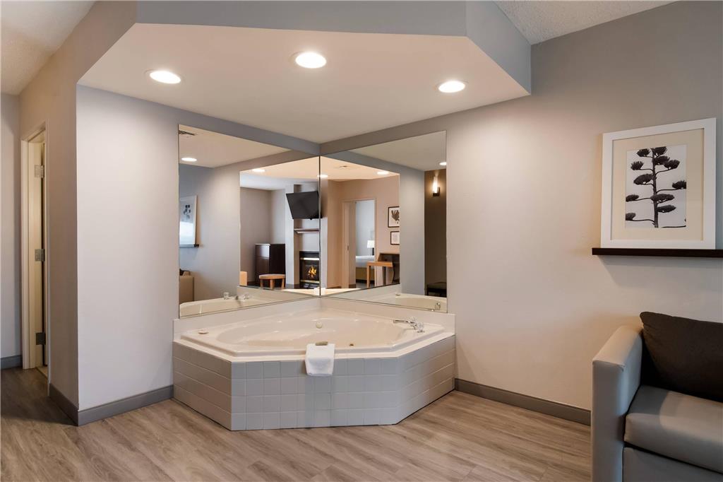 Country Inn & Suites by Radisson Harrisburg Northeast Hershey - photo 25