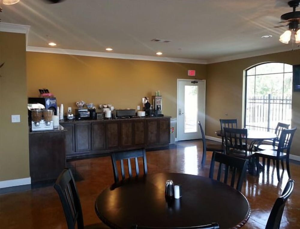 Black Gold Inn - photo 34