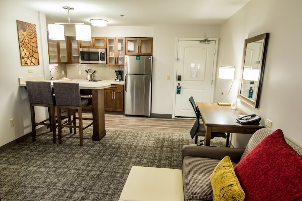 Staybridge Suites Anchorage an IHG Hotel - photo 2