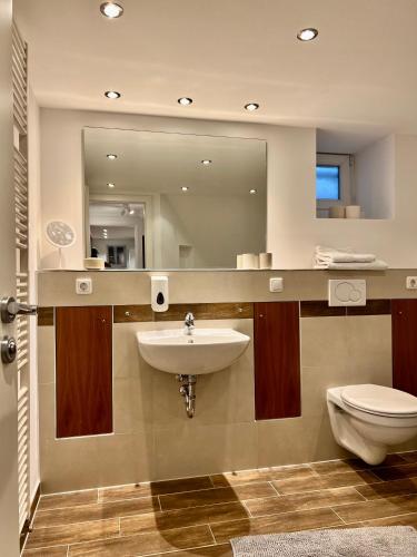 Kapitänshaus Hamburg Altes Land — 4-Star Luxury Hotel in Hamburg, Germany
