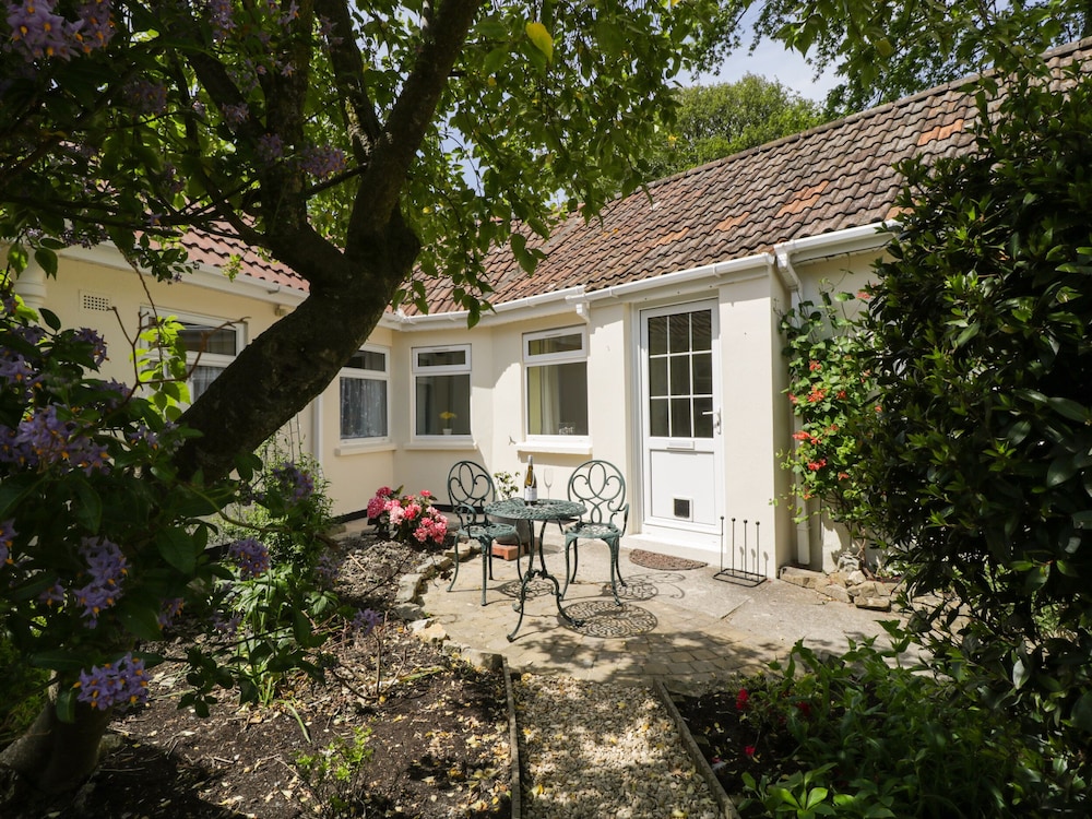 Long Batch Cottage — 4-Star Luxury Hotel in Shepton Mallet, United Kingdom