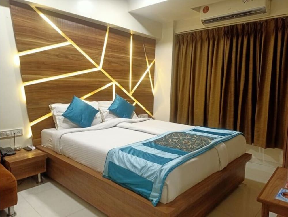 Hotel Citizen Surat - carbon neutral hotel in Surat