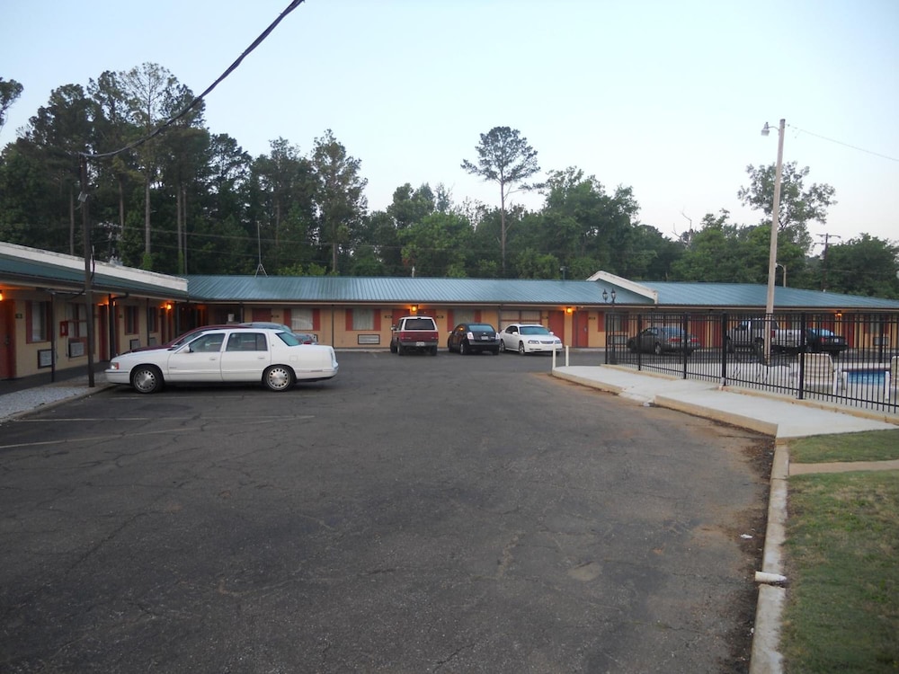 Holiday Terrace Motel - photo 52