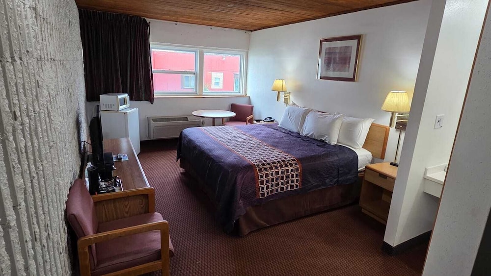 Smartwood Inn - photo 6
