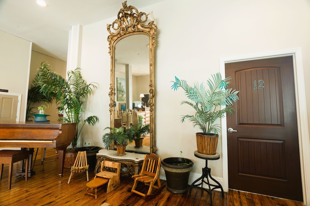 Oak Park Inn - photo 5