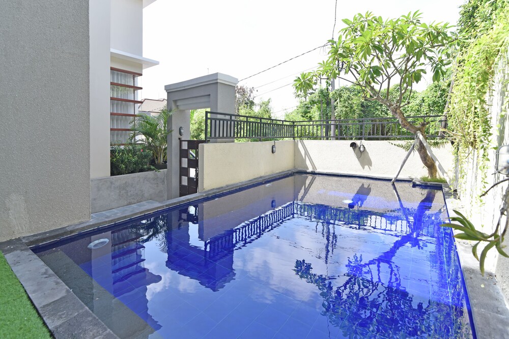 RedDoorz @ Kerobokan Kuta in Kerobokan, Indonesia