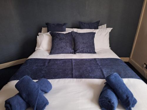 Cinematic Journeys in Nottingham, United Kingdom