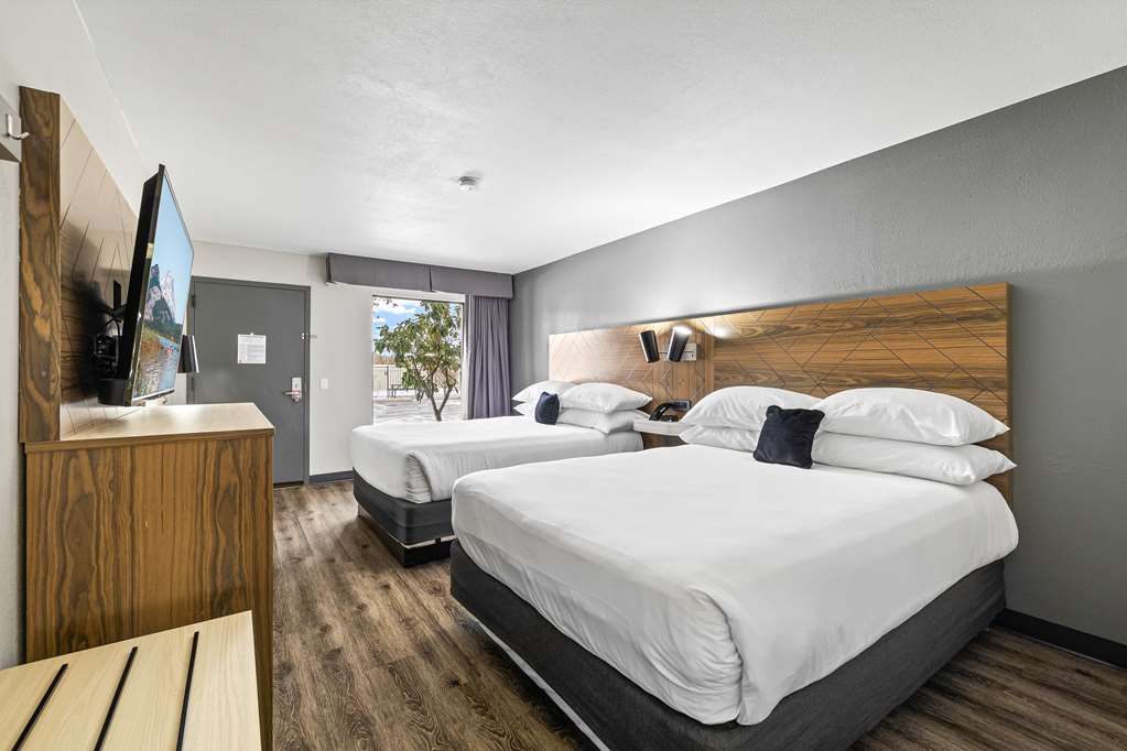 Red Lion Inn & Suites Deschutes River Bend - photo 25
