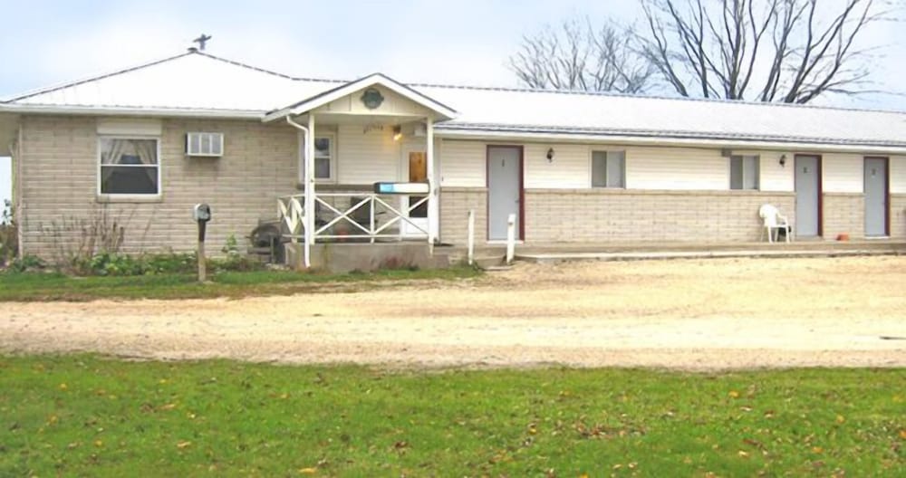U.S. 20 Lodging - last minute hotel in Earlville