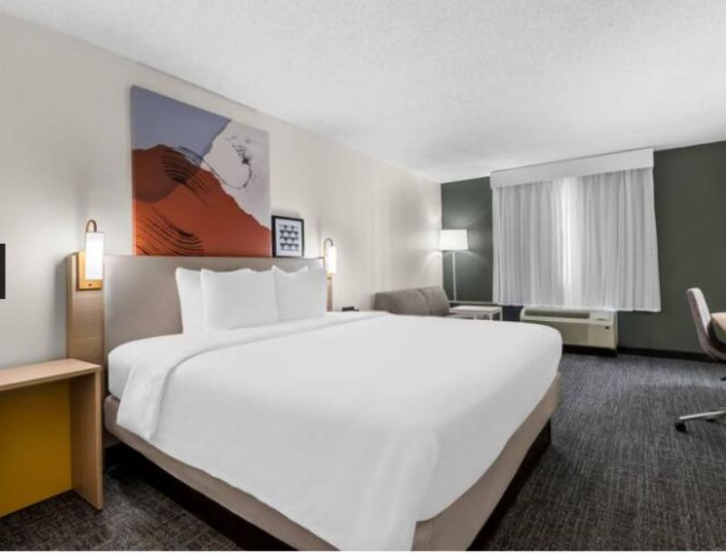Best Western Plus Philadelphia Bensalem Hotel - photo 14