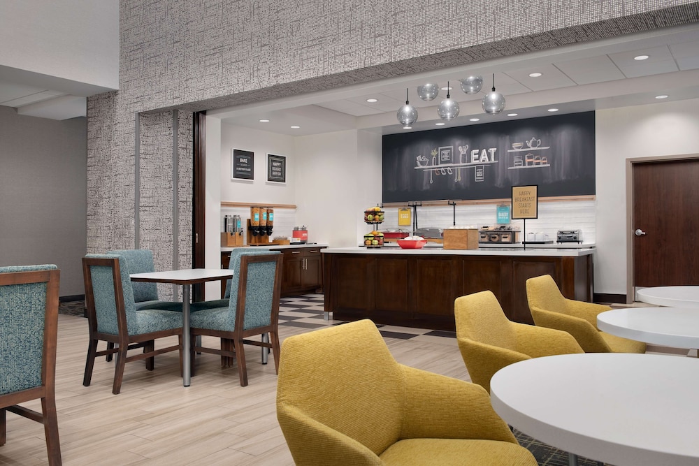 Hampton Inn & Suites Orangeburg - photo 35