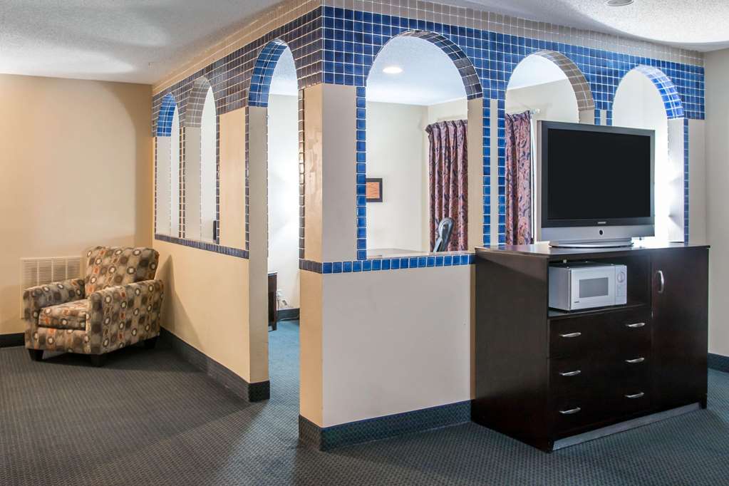 Country Inn & Suites By Radisson Battle Creek MI - photo 30