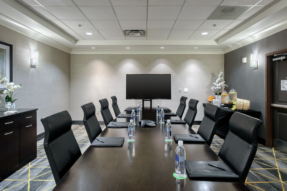 Holiday Inn Hotel & Suites Atlanta Airport North by IHG - photo 70