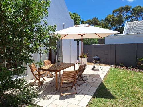 4 Periwinkle Place