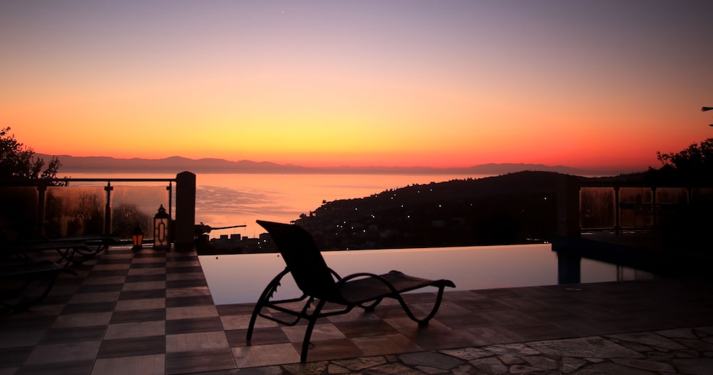 Artist's Villa Lilac Lilium — 4-Star Luxury Hotel in Gaios, Greece
