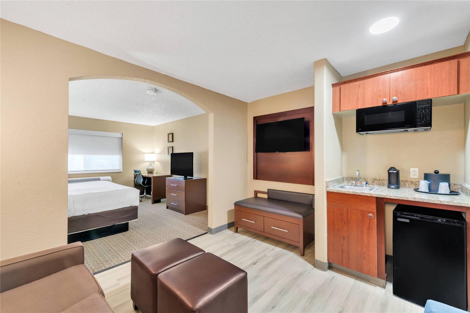 Comfort Suites Lakewood Denver - photo 39