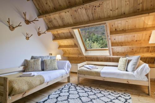 Luderna Apartamento Era Sarreta — 4-Star Luxury Hotel in Vielha, Spain
